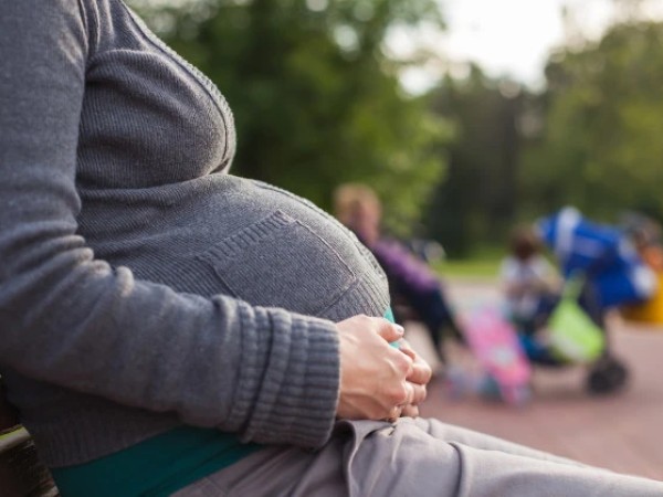 pregnant 