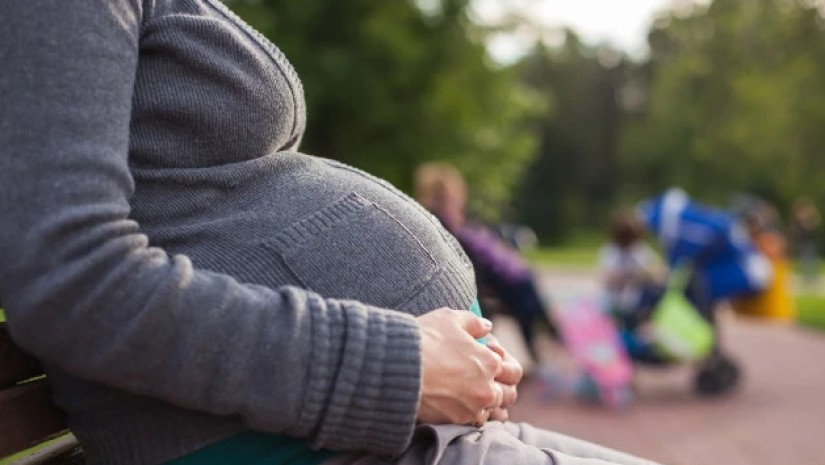 pregnant 