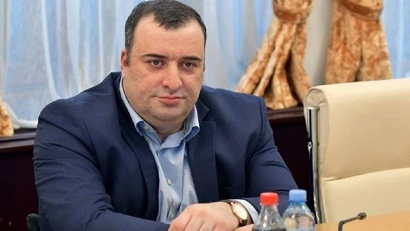 რატი იონათამიშვილი