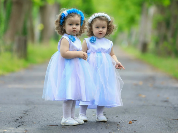 დეა&ნია