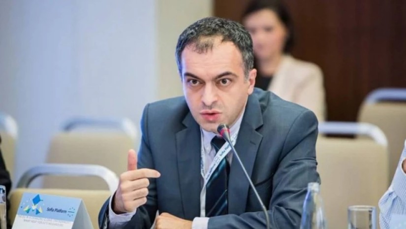 თორნიკე შარაშენიძე თორნიკე შარაშენიძე