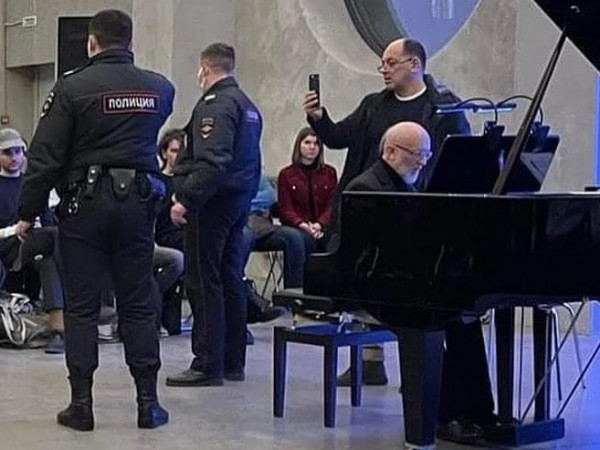 პიანისტი