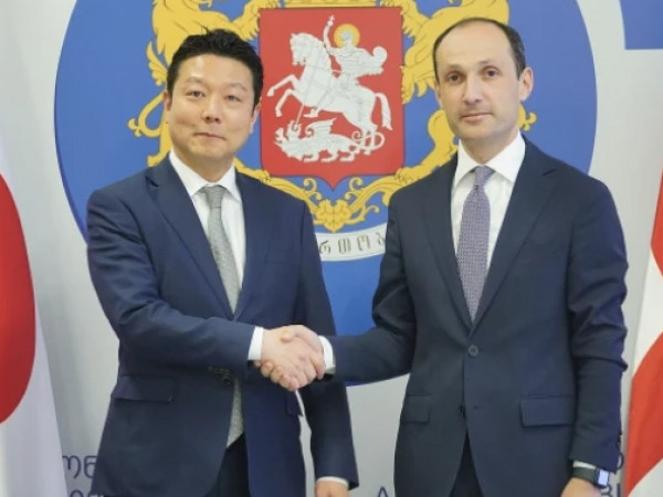 ლევან