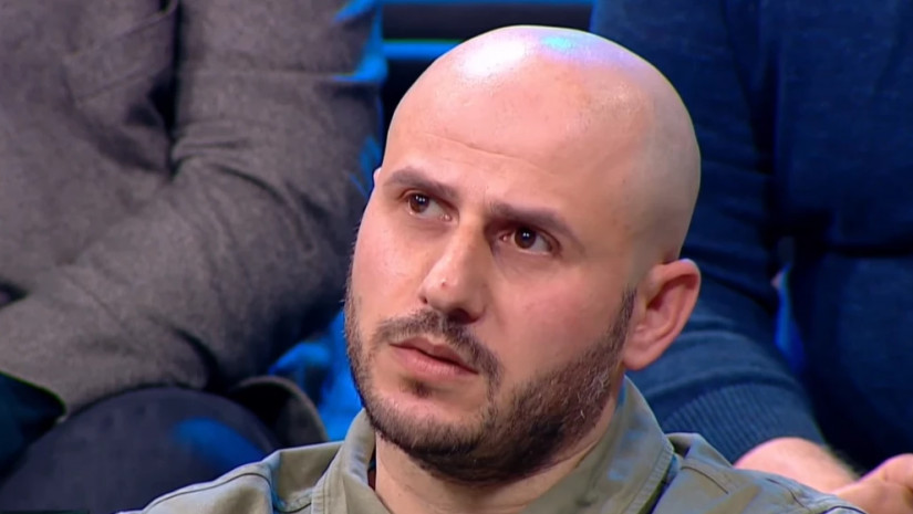 აკაკი ჩიქობავა