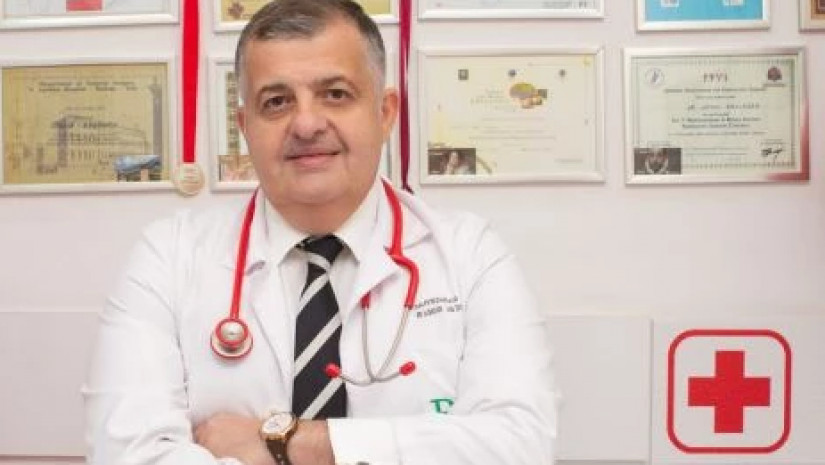 პროფესორი დავით აბულაძე