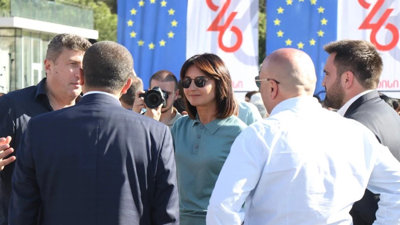 ნინო