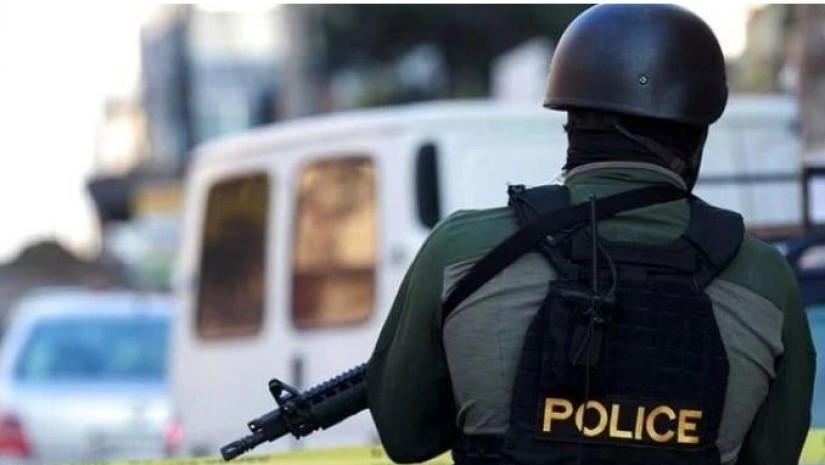 POLICE POLICE