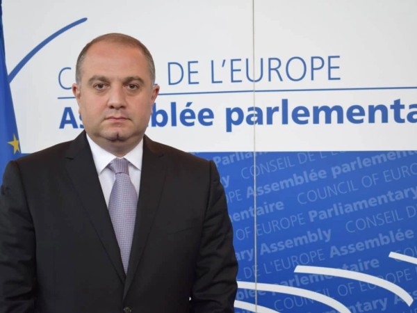 ირაკლი ჩიქოვანი