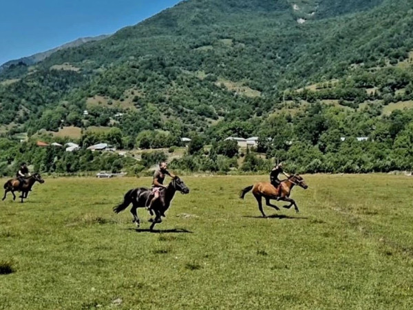 ლაშხეთობა