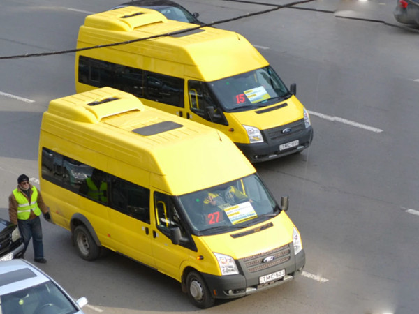 ყვითელი მიკროავტობუსი