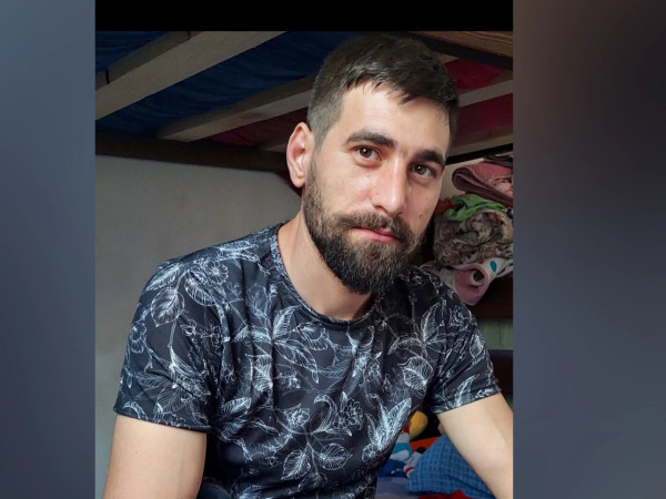 ოჯახი ეძებს 