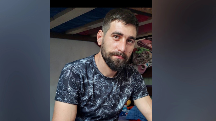 ოჯახი ეძებს 