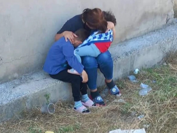 დედა შვილებით