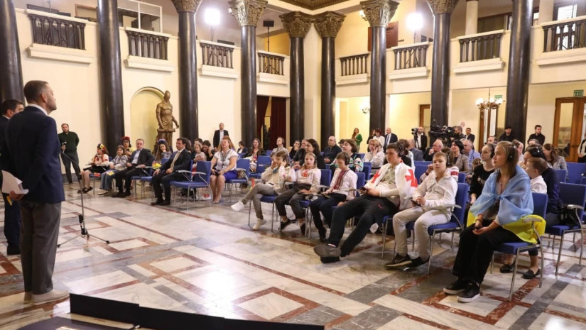 პარლამენტი