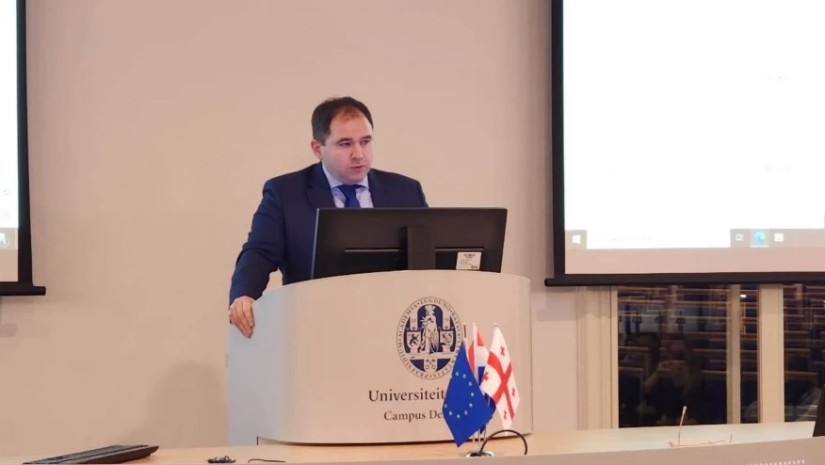 ნიკოლოზ სამხარაძე