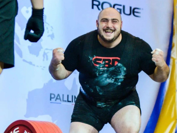 თემურ სამხარაძე