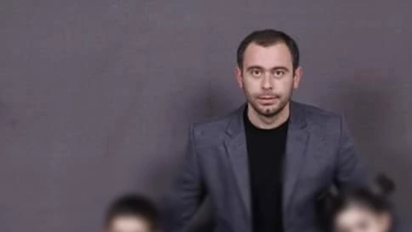 კაცი კაცი