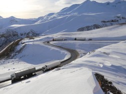 გზა თოვლი