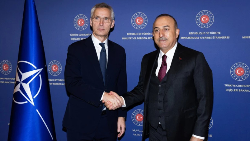 იენს სტოლტენბერგი 