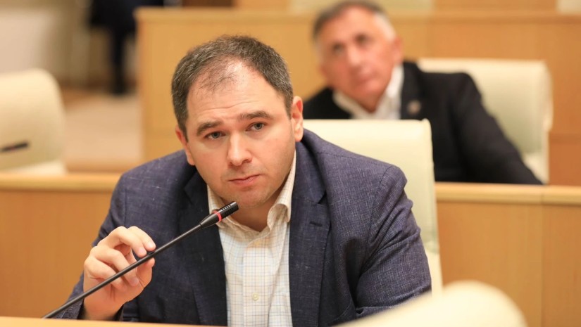 ნიკოლოზ სამხარაძე