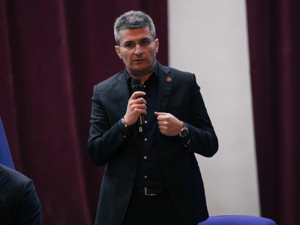 მამუკა მდინარაძე