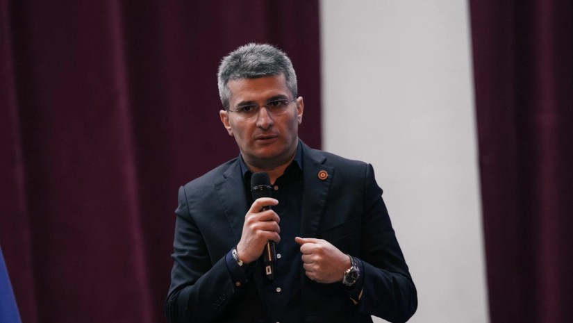 მამუკა მდინარაძე