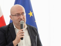 ლევან მეხუზლა