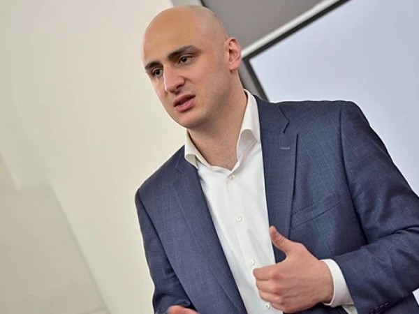 ნიკა მელია