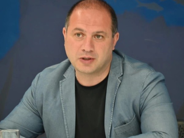 გივი მიქანაძე