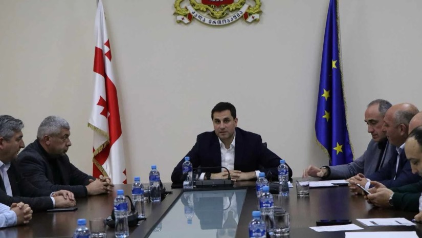 ესიკ ამირანაშვილმა სამცხე-ჯავახეთის სახელმწიფო რწმუნებულის ადმინისტრაციაში საკონსულტაციო საბჭოს სხდომა გამართა ესიკ ამირანაშვილმა სამცხე-ჯავახეთის სახელმწიფო რწმუნებულის ადმინისტრაციაში საკონსულტაციო საბჭოს სხდომა გამართა