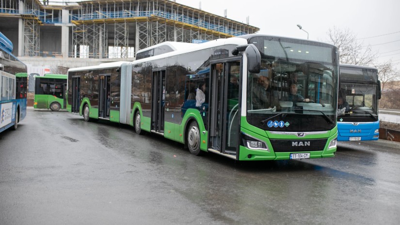 N302 მარშრუტზე MAN-ის მარკის 9 ერთეული 18-მეტრიანი ავტობუსი იმოძრავებს