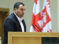 ირაკლი კირცხალია