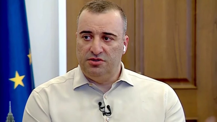 რატი იონათამიშვილი რატი იონათამიშვილი