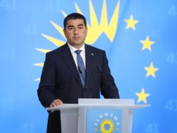 შალვა პაპუაშვილი