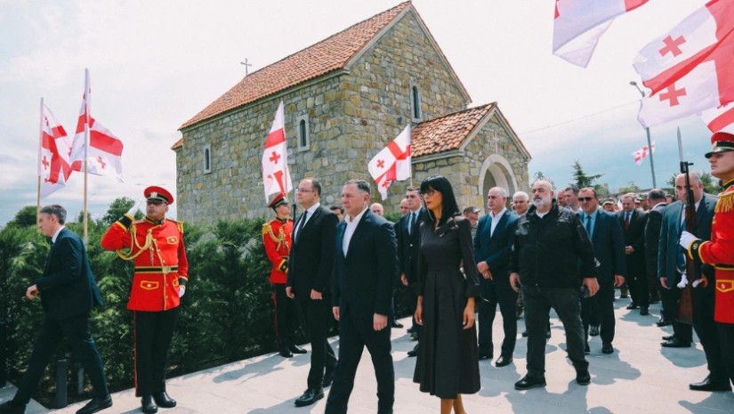 გომელაური