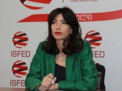  ნინო დოლიძე 