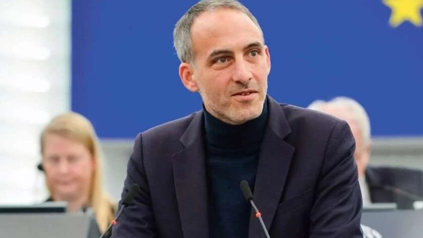 რაფაელ გლუქსმანი