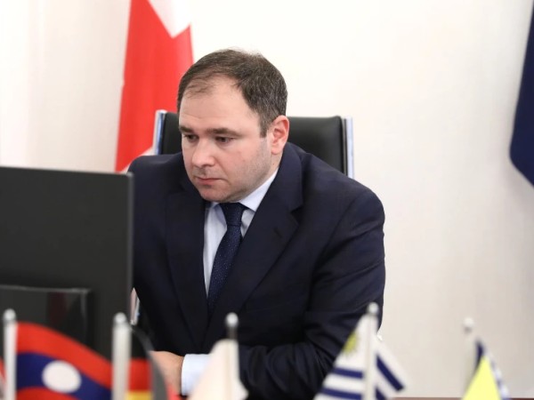 ნიკოლოზ სამხარაძე