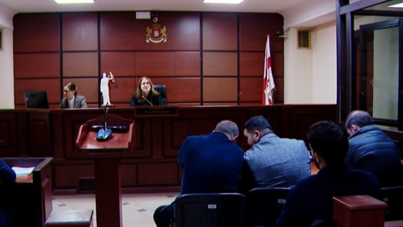 დიდი ოდენობით თანხის გაფლანგვის საქმეზე თბილისის საქალაქო სასამართლოში გიორგი ჩიკვაიძისა და ირაკლი პაპიაშვილის პროცესი მიმდინარეობს დიდი ოდენობით თანხის გაფლანგვის საქმეზე თბილისის საქალაქო სასამართლოში გიორგი ჩიკვაიძისა და ირაკლი პაპიაშვილის პროცესი მიმდინარეობს