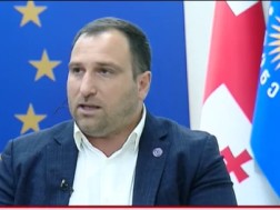ირაკლი კირცხალია