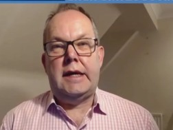 იან პრაუდი იან პრაუდი