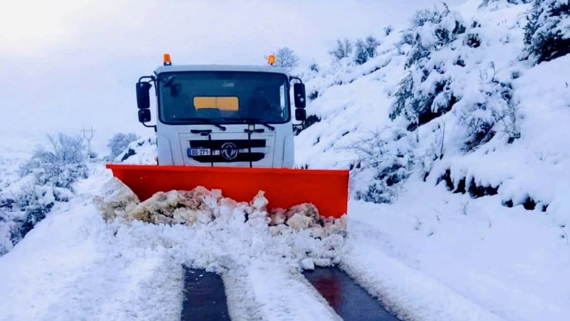 ახალციხის მუნიციპალიტეტის მაღალმთიან სოფლებში გზების გაწმენდითი სამუშაოები  მიმდინარეობს