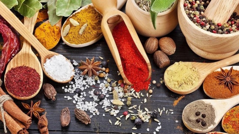 საშობაო სანელებლები