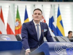 ტომაშ ფროელიხი ტომაშ ფროელიხი