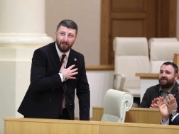 იურიდიულ საკითხთა კომიტეტს არჩილ გორდულაძე უხელმძღვანელებს