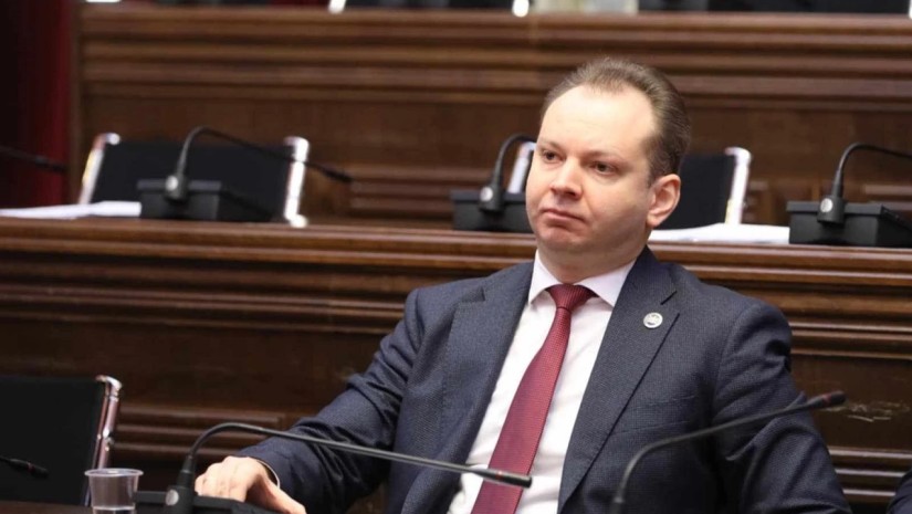 იურიდიულ საკითხთა კომიტეტის თავმჯდომარის პირველ მოადგილედ თორნიკე ჭეიშვილი აირჩიეს