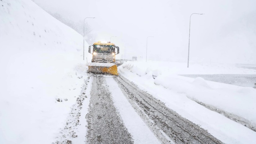 გზა თოვლი