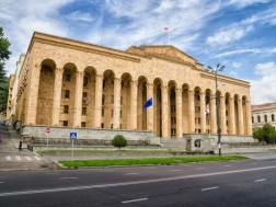 პარლამენტის შენობა