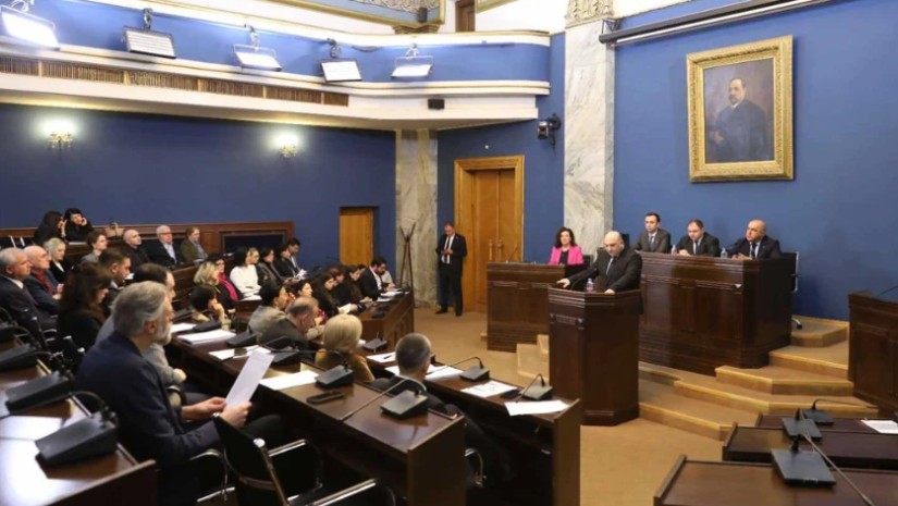 კომიტეტების გაერთიანებულ სხდომაზე „საერთაშორისო დაცვის შესახებ“ კანონპროექტთა პაკეტს მხარი დაუჭირეს