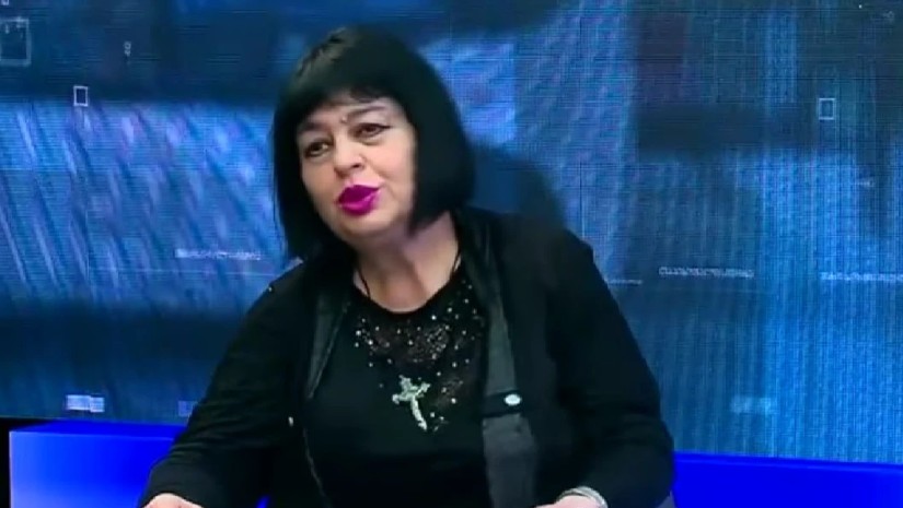 თინათინ მღდვლიაშვილი